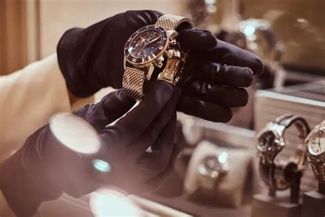 valore orologi usati gucci oro|Orologi di Lusso .